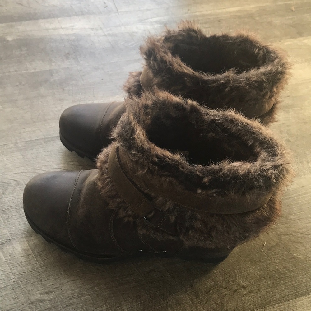 Sorel Brown Ankle Boots with Fur Trim